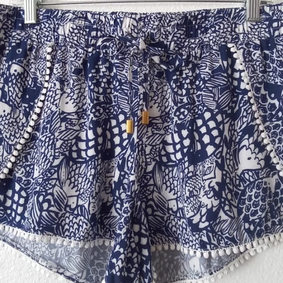 Lilly Pulitzer Boho Fish Print Pompom Shorts - Picture 4 of 6